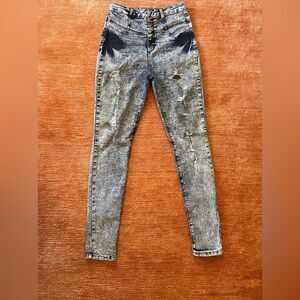 Classic Acid Wash High Waist  destroyed Jeans